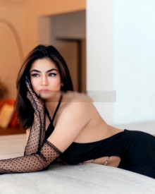 Photo young (25 years) sexy VIP escort model Lila from Batumi