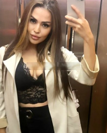 Photo young (21 years) sexy VIP escort model Tamara from Tbilisi