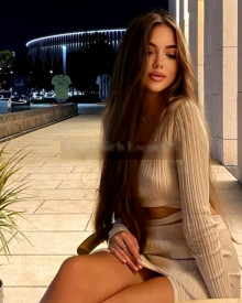 Photo young (25 years) sexy VIP escort model Viksi from Batumi