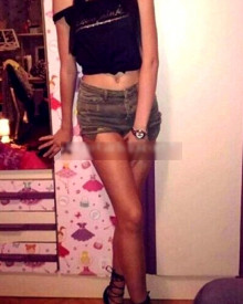 照片年轻 (23 年）性感VIP护送模特 Sopo 从 第比利斯