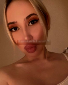 Fotoğraf genç (23 yıl) seksi VIP eskort modeli Elina itibaren Doha