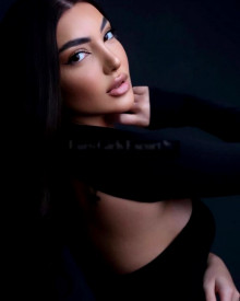 照片年轻 (22 年）性感VIP护送模特 Diva 从 多哈