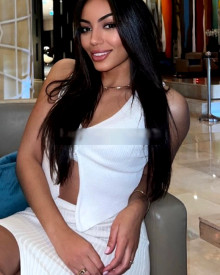 Photo young (22 years) sexy VIP escort model Bruna from Doha