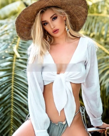 Photo young (21 years) sexy VIP escort model Lilian from Доха