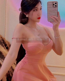 Photo young (26 years) sexy VIP escort model Naiha from Doha