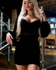 Photo young (23 years) sexy VIP escort model Kris from Доха