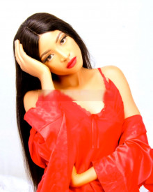 照片年轻 (20 年）性感VIP护送模特 Roselyn 从 多哈