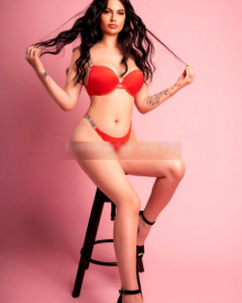 照片年轻 (22 年）性感VIP护送模特 Maya 从 埃里温