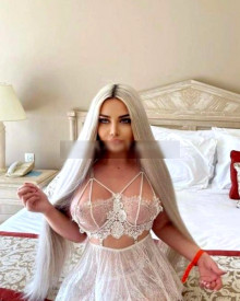 Photo young (29 years) sexy VIP escort model Lia from Yerevan
