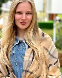 照片年轻 (19 年）性感VIP护送模特 Alina 从 埃里温
