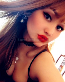 Photo young (21 years) sexy VIP escort model Luna from Yerevan