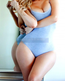 Photo young (23 years) sexy VIP escort model Oona from Sydney
