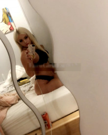 照片年轻 (27 年）性感VIP护送模特 Mila 从 悉尼
