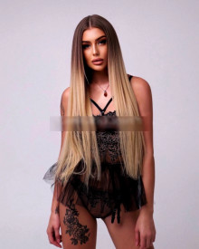 照片年轻 (22 年）性感VIP护送模特 Anya 从 华沙
