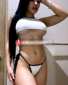 Photo young (24 years) sexy VIP escort model Carole from Аяччо
