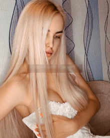 照片年轻 (21 年）性感VIP护送模特 Annette 从 贝尔格莱德