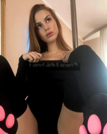 照片年轻 (24 年）性感VIP护送模特 Victoria 从 贝尔格莱德