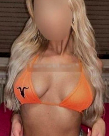 照片年轻 (23 年）性感VIP护送模特 Niki 从 贝尔格莱德