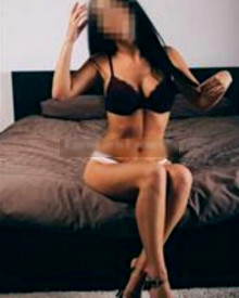 照片年轻 (25 年）性感VIP护送模特 Olivia 从 贝尔格莱德