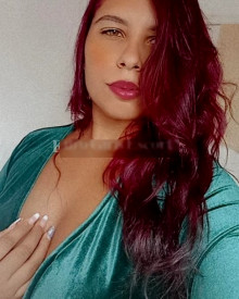 照片年轻 (25 年）性感VIP护送模特 Karina Ferrari 从 里约热内卢