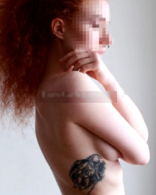 照片年轻 (26 年）性感VIP护送模特 Eve Sphynx 从 赫尔辛基