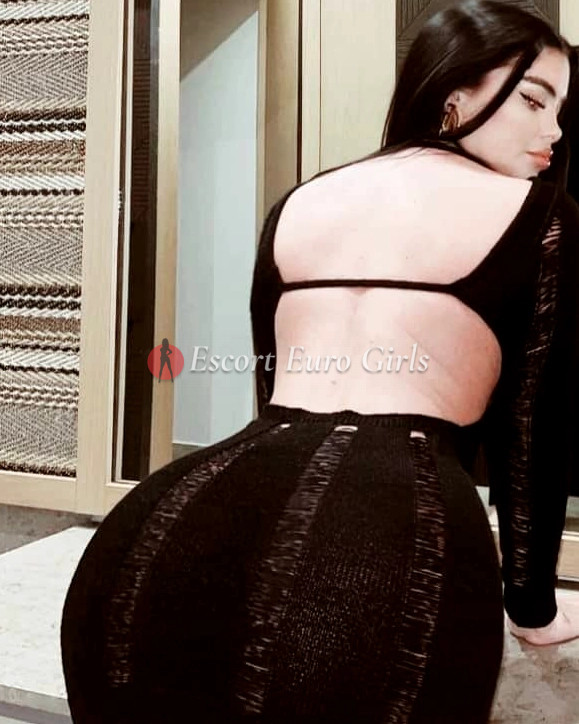 Photo young ( years) sexy VIP escort model Emilia from 