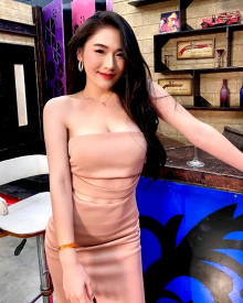 照片年轻 (23 年）性感VIP护送模特 Bonia 从 吉隆坡