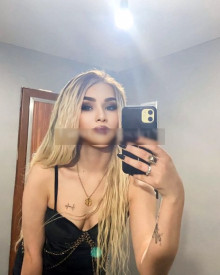 Fotoğraf genç (23 yıl) seksi VIP eskort modeli Sofiya itibaren İstanbul