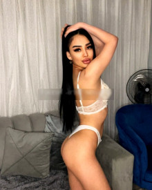 Photo young (21 years) sexy VIP escort model Asia from Стамбул