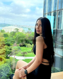 照片年轻 (24 年）性感VIP护送模特 Ria 从 伊斯坦布尔