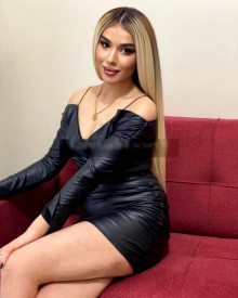 Fotoğraf genç (21 yıl) seksi VIP eskort modeli Mina itibaren İstanbul