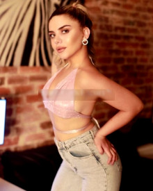 Fotoğraf genç (21 yıl) seksi VIP eskort modeli Rana itibaren İstanbul