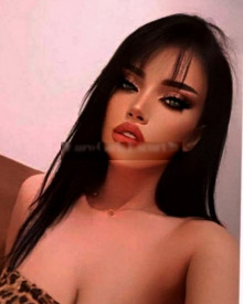 照片年轻 (24 年）性感VIP护送模特 Nilay 从 伊斯坦布尔