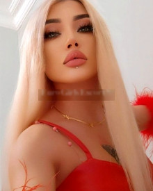 Fotoğraf genç (23 yıl) seksi VIP eskort modeli Adriana itibaren İstanbul