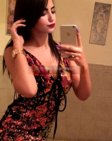 Photo young (23 years) sexy VIP escort model Kamar from Istanbul