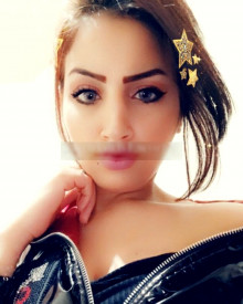 Photo young (22 years) sexy VIP escort model Ebtisam from Istanbul