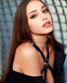 Photo young (20 years) sexy VIP escort model Ezy from Antalya