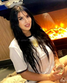 Photo young (24 years) sexy VIP escort model Kamar from Istanbul