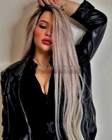 照片年轻 (22 年）性感VIP护送模特 Nancy 从 伊斯坦布尔