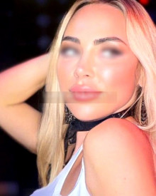 照片年轻 (27 年）性感VIP护送模特 Susan 从 伊斯坦布尔