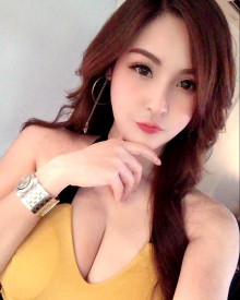 照片年轻 (23 年）性感VIP护送模特 Rose 从 吉隆坡