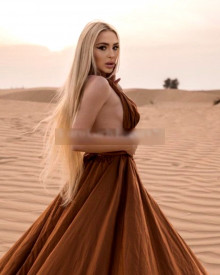 照片年轻 (21 年）性感VIP护送模特 Angelina 从 安塔利亚