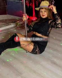 照片年轻 (29 年）性感VIP护送模特 Teresa 从 哈瑙