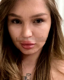照片年轻 (19 年）性感VIP护送模特 Kseniya 从 伊兹密尔