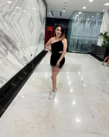 Photo young (18 years) sexy VIP escort model Bella from Istanbul