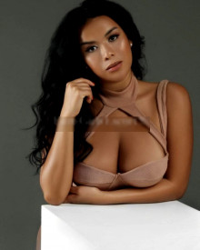 照片年轻 (25 年）性感VIP护送模特 Sofiya 从 伊兹密尔