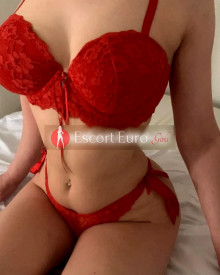 Photo young (20 years) sexy VIP escort model Verena from Трир
