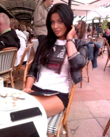 照片年轻 (28 年）性感VIP护送模特 Lika 从 伊斯坦布尔