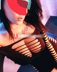 Photo young (27 years) sexy VIP escort model Mary Jane from Кастровиллари