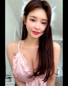 照片年轻 (23 年）性感VIP护送模特 Layla 从 吉隆坡
